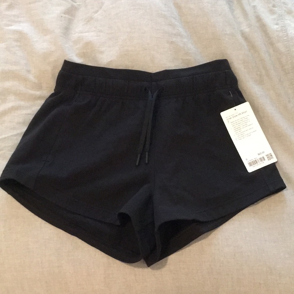 NWT lululemon inner glow HR short, 3”, black, 6